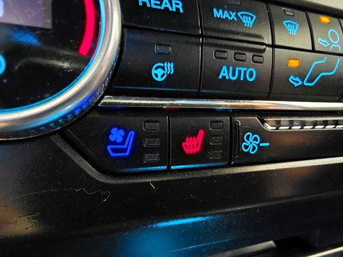 Used 2021 Ford Expedition Limited AWD/4WD image 47