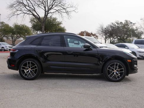 Used 2025 Porsche Macan image 5