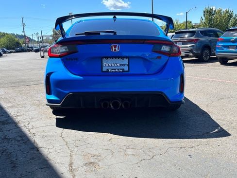 Used 2023 Honda Civic Type R image 6
