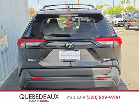 Used 2021 Toyota RAV4 XLE Premium w/ Carpet Mat Package (TMS) FWD image 6