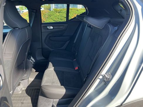 New 2026 Volvo XC40 B5 Ultra w/ Protection Package Premier AWD/4WD image 30