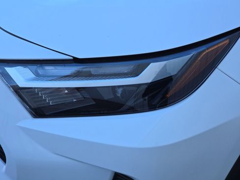 Used 2024 Toyota RAV4 XLE image 38