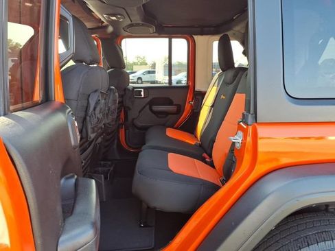Used 2018 Jeep Wrangler Unlimited Sport S AWD/4WD image 29
