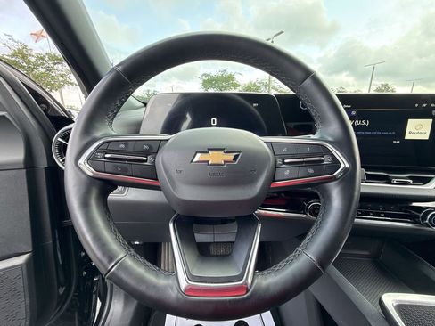 Used 2025 Chevrolet Equinox LT FWD image 15