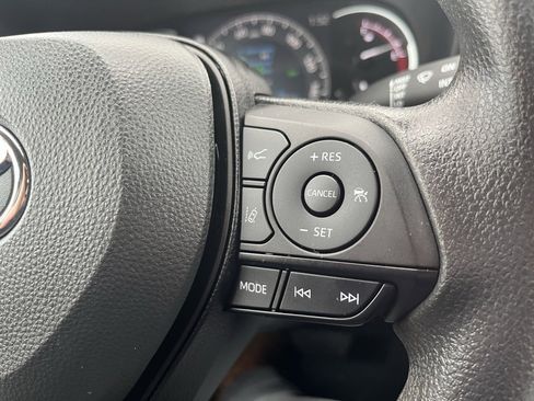 Used 2024 Toyota RAV4 LE image 16