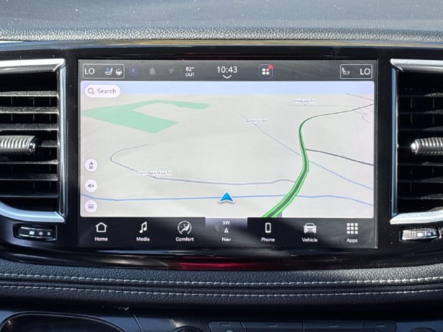 Used 2026 Chrysler Pacifica Limited FWD image 33