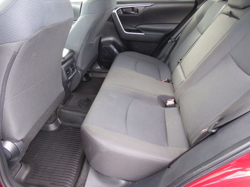 Used 2025 Toyota RAV4 LE AWD/4WD image 27