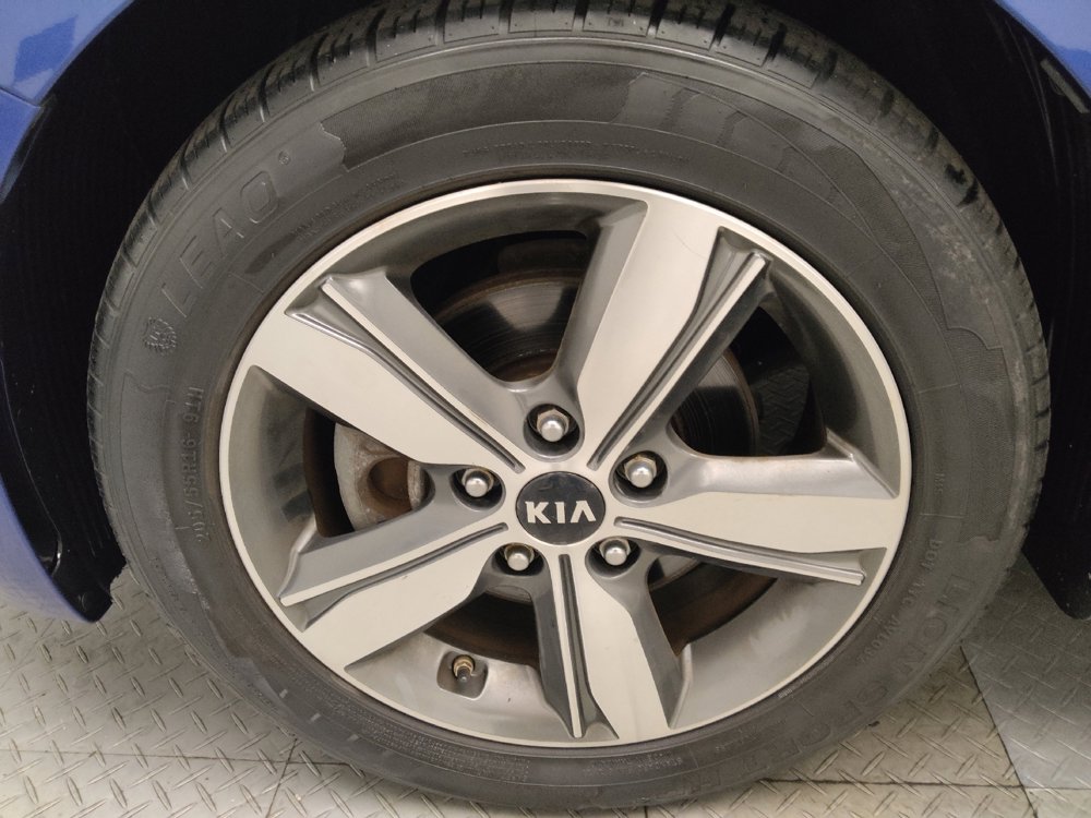Used 2018 Kia Forte S FWD image 31
