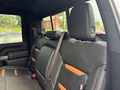 Used 2023 GMC Sierra 3500 AT4 w/ AT4 Premium Plus Package AWD/4WD image 10