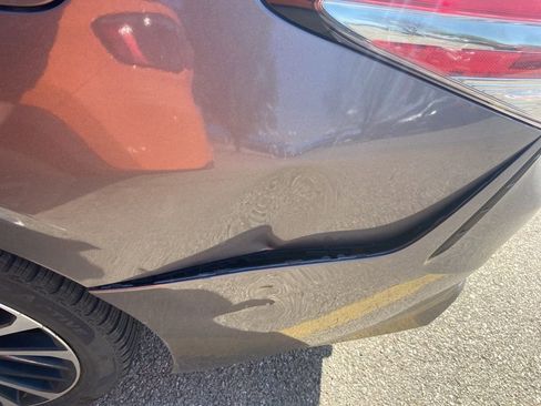 Used 2018 Toyota Camry SE w/ Moonroof Package image 7