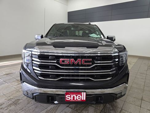Used 2023 GMC Sierra 1500 SLT w/ SLT Premium Package image 8