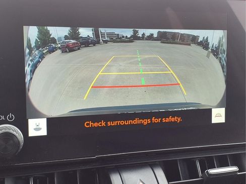 Used 2025 Toyota RAV4 XLE AWD/4WD image 14