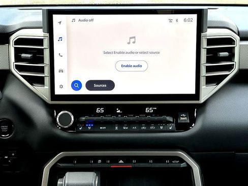 Used 2025 Toyota Tundra Limited image 29