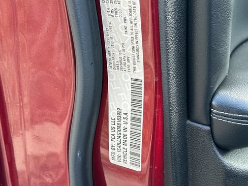 Used 2021 Jeep Grand Cherokee L Laredo RWD image 30