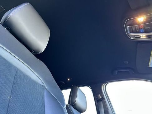 New 2025 Jeep Grand Cherokee Altitude RWD image 18