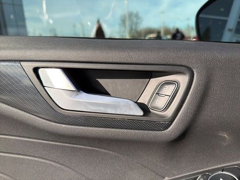 Used 2024 Ford Escape ST-Line w/ Tech Pack #1 image 18