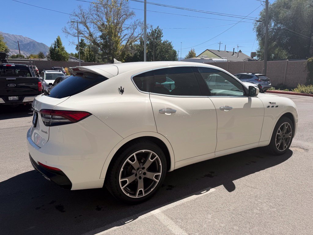 Used 2023 Maserati Levante Modena AWD/4WD image 5