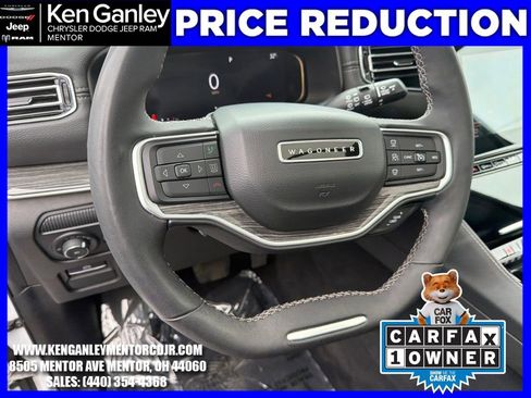 Used 2022 Jeep Wagoneer Series III w/ Premium Group I image 13