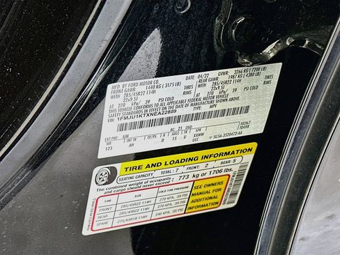 Used 2022 Ford Expedition Limited RWD image 35