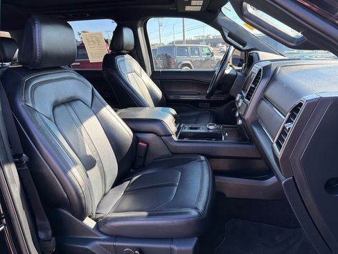 Used 2021 Ford Expedition Limited image 33