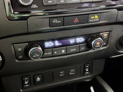 Used 2024 Nissan Frontier SV image 18