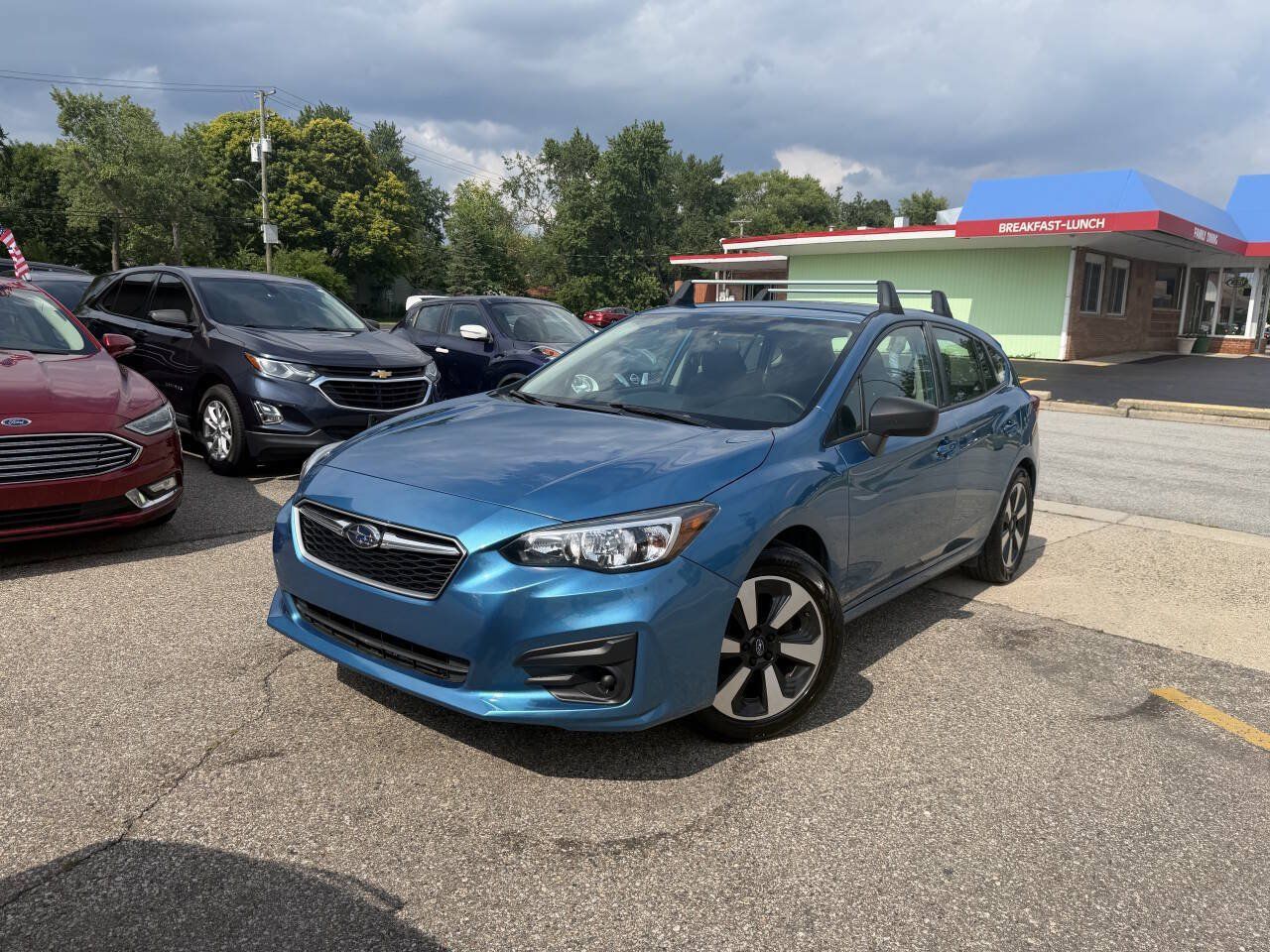 Used 2017 Subaru Impreza 2.0i AWD/4WD image 3