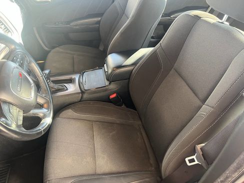 Used 2019 Dodge Charger SXT w/ Blacktop Package image 6
