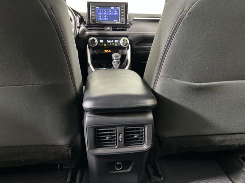 Used 2021 Toyota RAV4 LE image 58