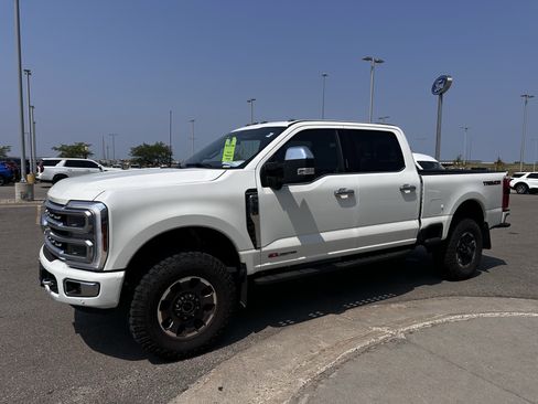 Used 2024 Ford F350 Platinum w/ Tremor Off-Road Package AWD/4WD image 2