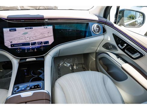Certified 2023 Mercedes-Benz EQS 580 4MATIC SUV image 16