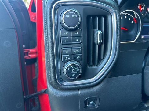 Certified 2020 Chevrolet Silverado 1500 RST image 32