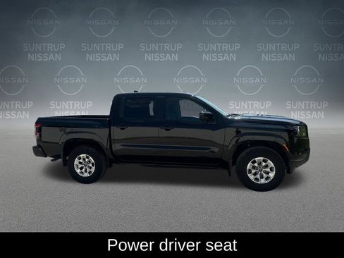 Used 2024 Nissan Frontier SV AWD/4WD image 7