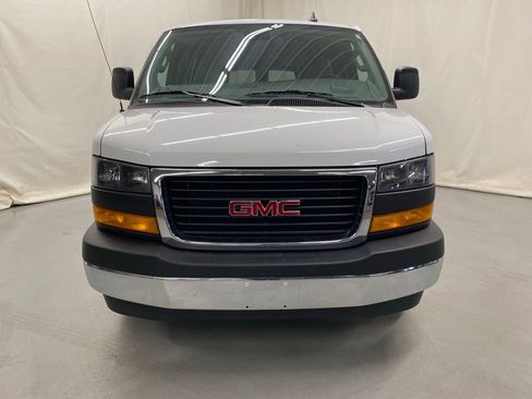 Used 2025 GMC Savana 3500 LT w/ LT Preferred Equipment Group RWD image 3