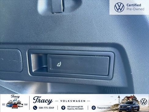 Certified 2023 Volkswagen Tiguan SE FWD image 25