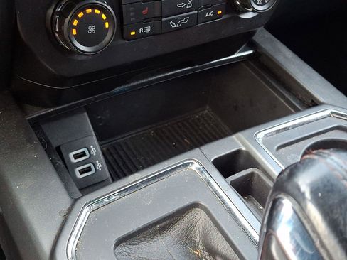 Used 2017 Ford F150 XLT w/ Equipment Group 302A Luxury image 26