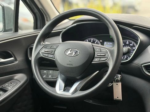 Used 2019 Hyundai Santa Fe SE image 23