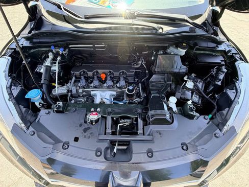 Used 2017 Honda HR-V LX image 36