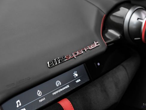 Used 2019 Ferrari 812 Superfast RWD image 89