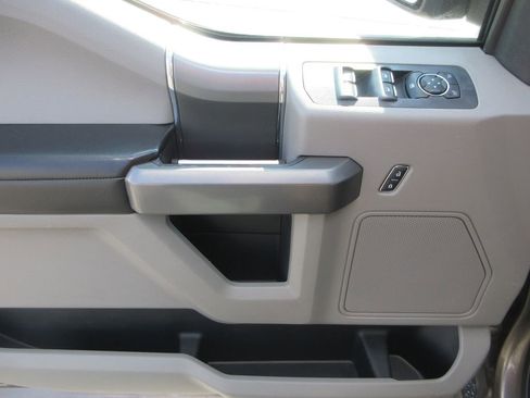 Used 2018 Ford F150 XLT w/ Equipment Group 301A Mid image 24