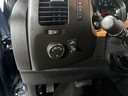 Used 2011 Chevrolet Silverado 1500 LT w/ All-Star Edition AWD/4WD image 30