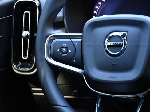 New 2026 Volvo XC40 B5 Ultra w/ Protection Package Premier AWD/4WD image 23