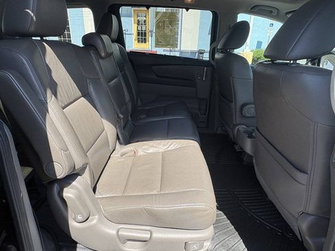 Used 2013 Honda Odyssey Touring image 18