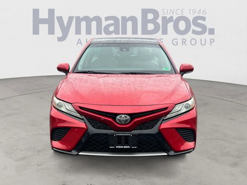 Used 2019 Toyota Camry XSE image 9