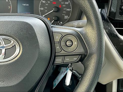 Used 2024 Toyota Corolla Cross L FWD image 25