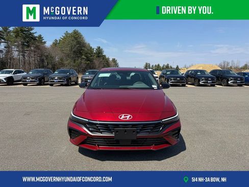 New 2026 Hyundai Elantra SEL Sport Premium FWD image 9