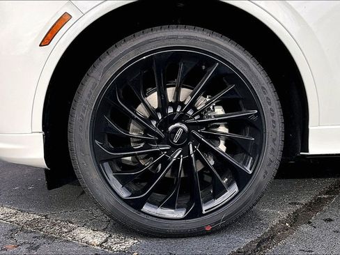 New 2026 Lincoln Aviator Reserve image 12