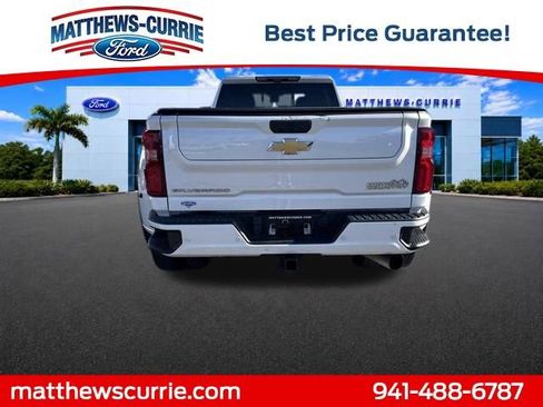 Used 2024 Chevrolet Silverado 3500 High Country w/ High Country Premium Package AWD/4WD image 5