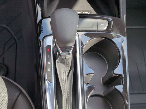 New 2026 Chevrolet Trax ACTIV w/ Sunroof Package FWD image 25