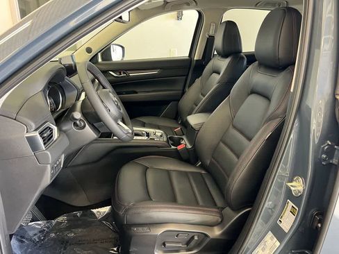 Used 2025 MAZDA CX-5 Carbon Edition image 12