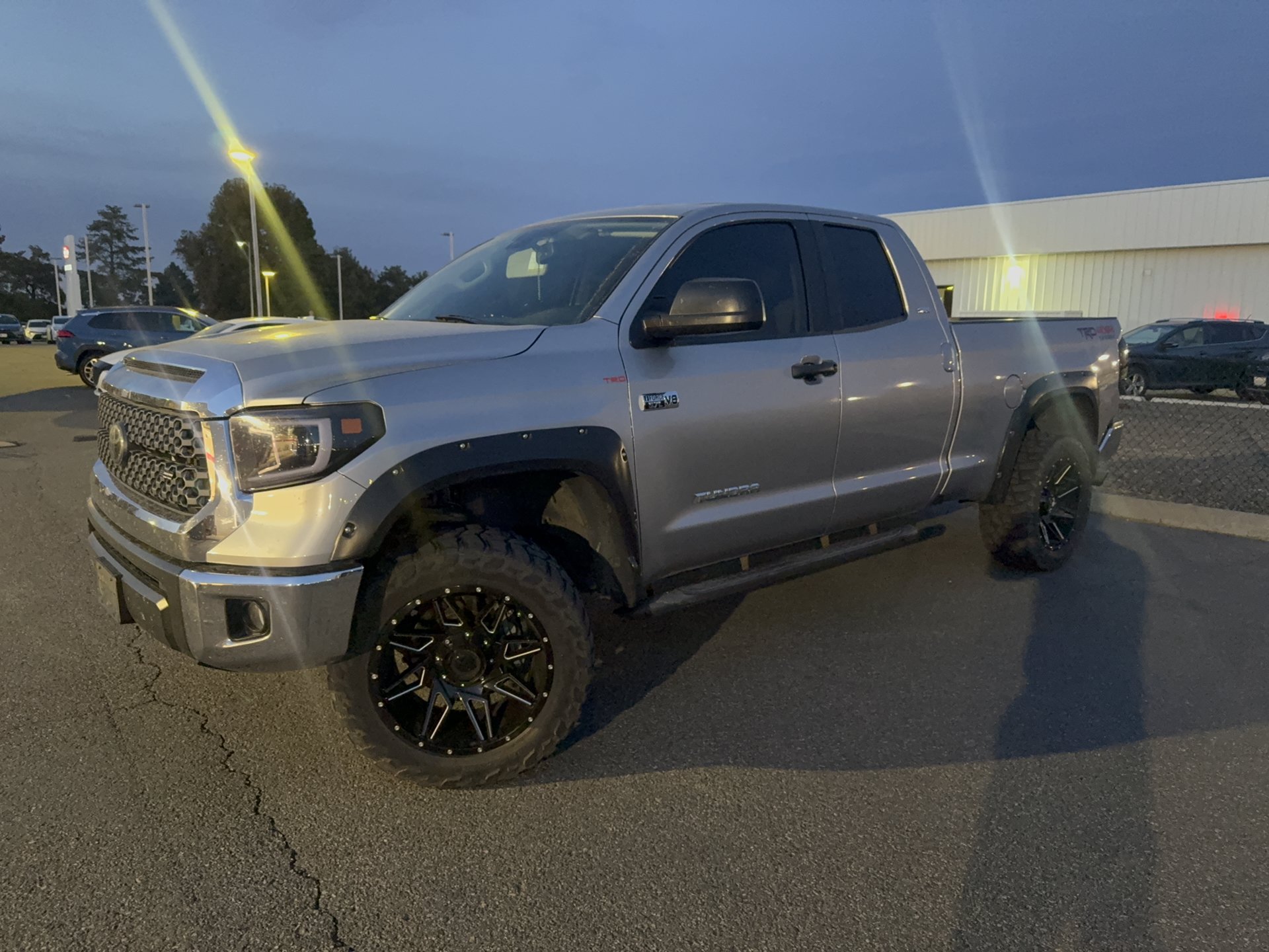Used 2020 Toyota Tundra SR5 AWD/4WD image 15
